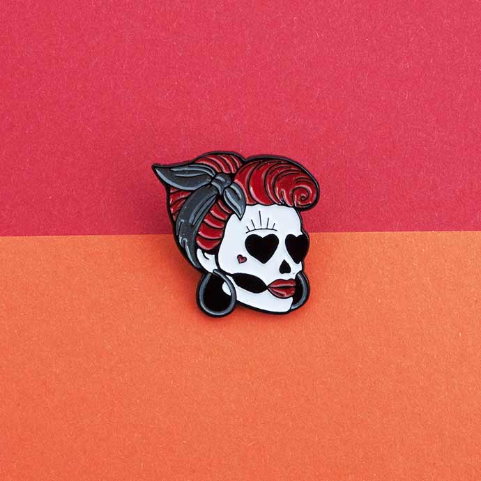 Poulettes Sisters – Skull Poulette pin