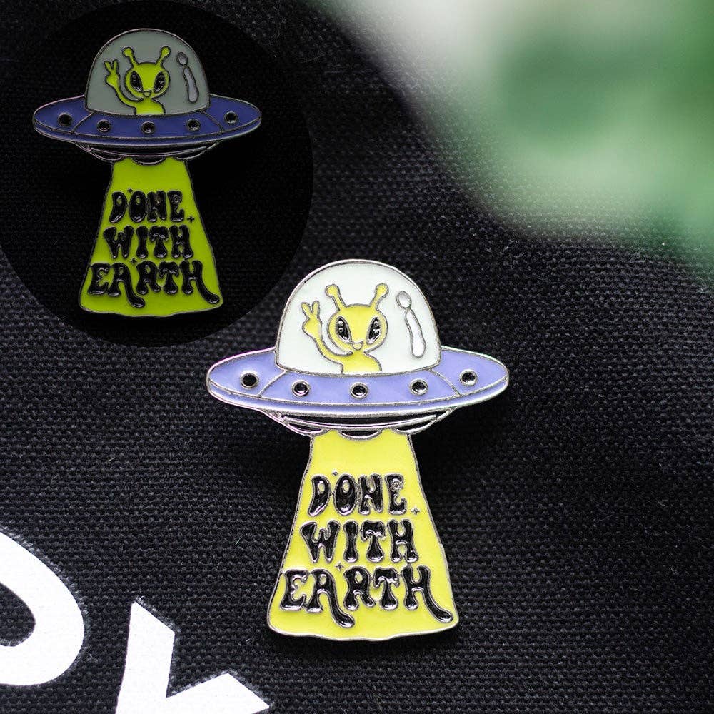 Selvlysende UFO emalje pin badge