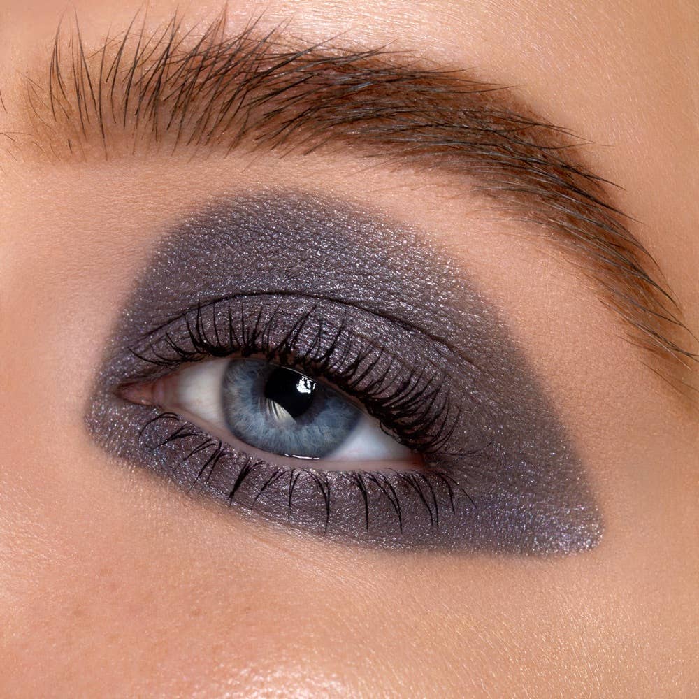Øjenskygge 207 Picrit – medium grå fra We Make-up
