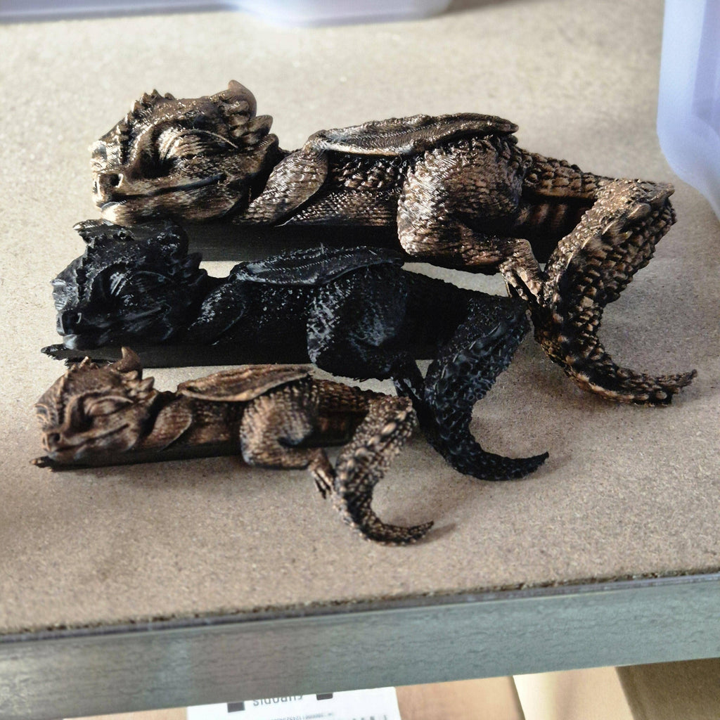 Sovende Andarna dragefigur – Empyrean-serien