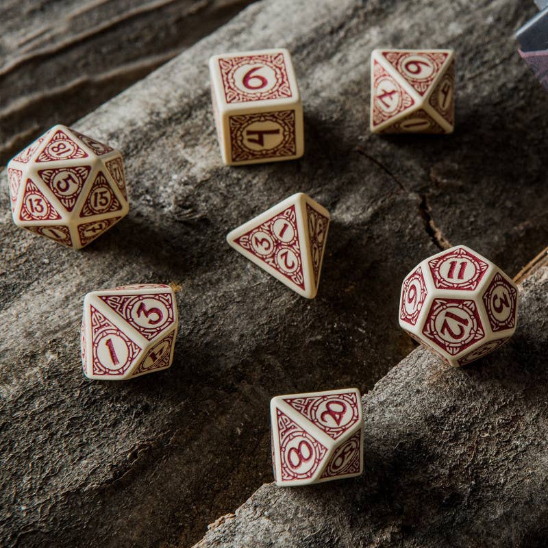 Viking Terningsæt – Beige & Burgundy