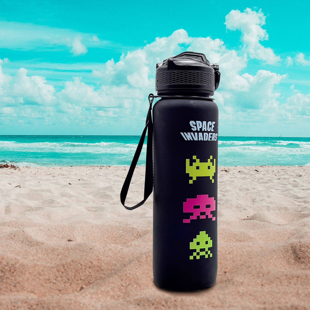 Space Invaders Vandflaske – 1 Liter med Tidsmarkering