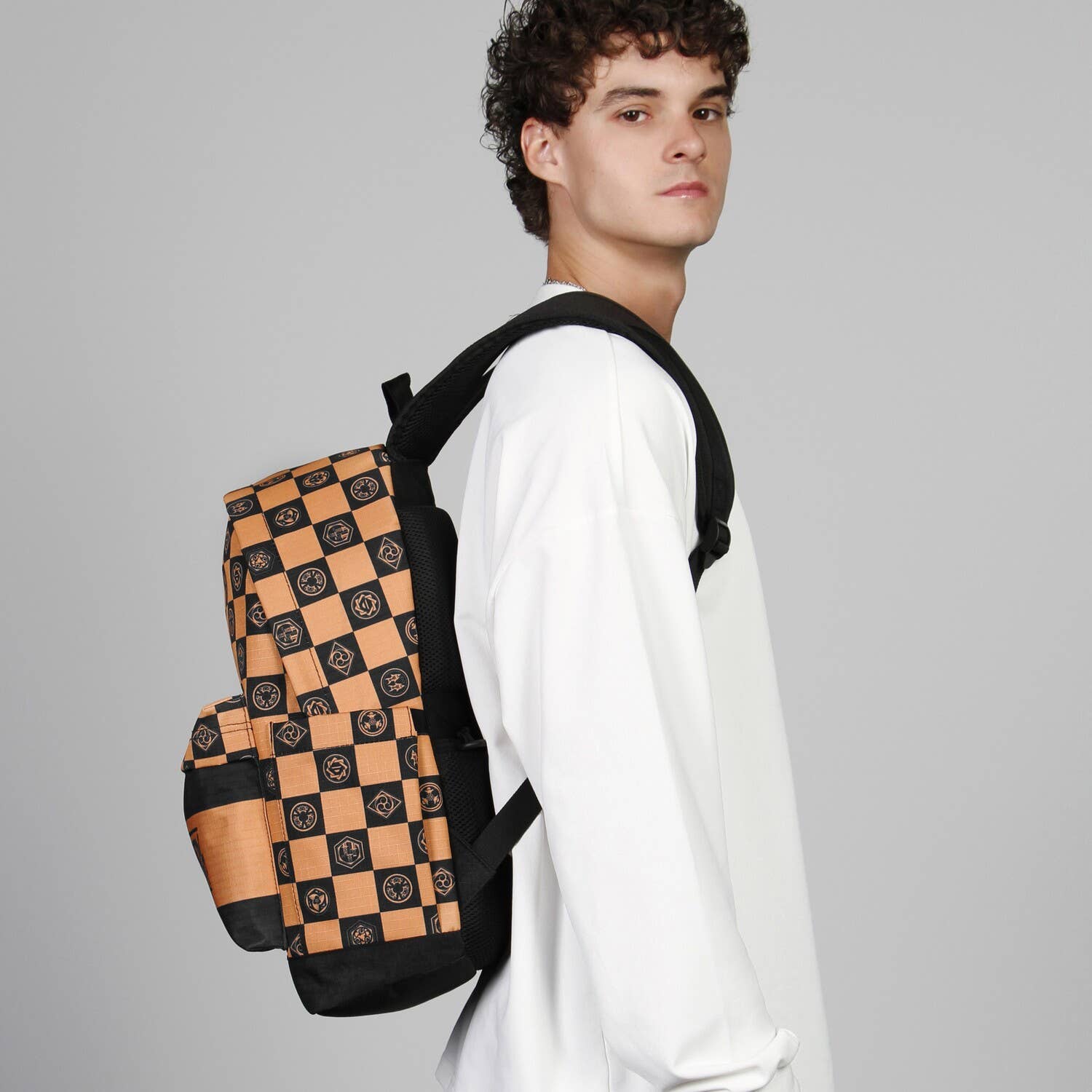 One Piece Chess HS Plus Backpack fra Karactermania