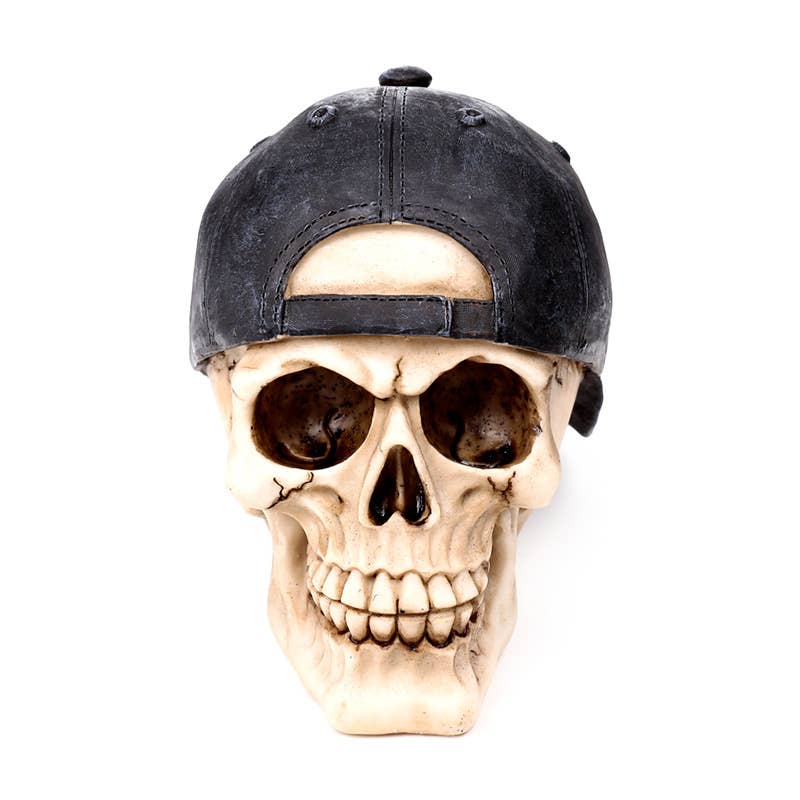 Skull med Omvendt Baseballkasket
