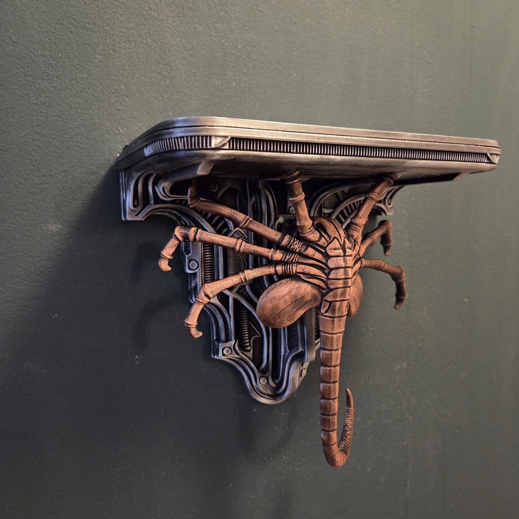 Facehugger xenomorph væghylde