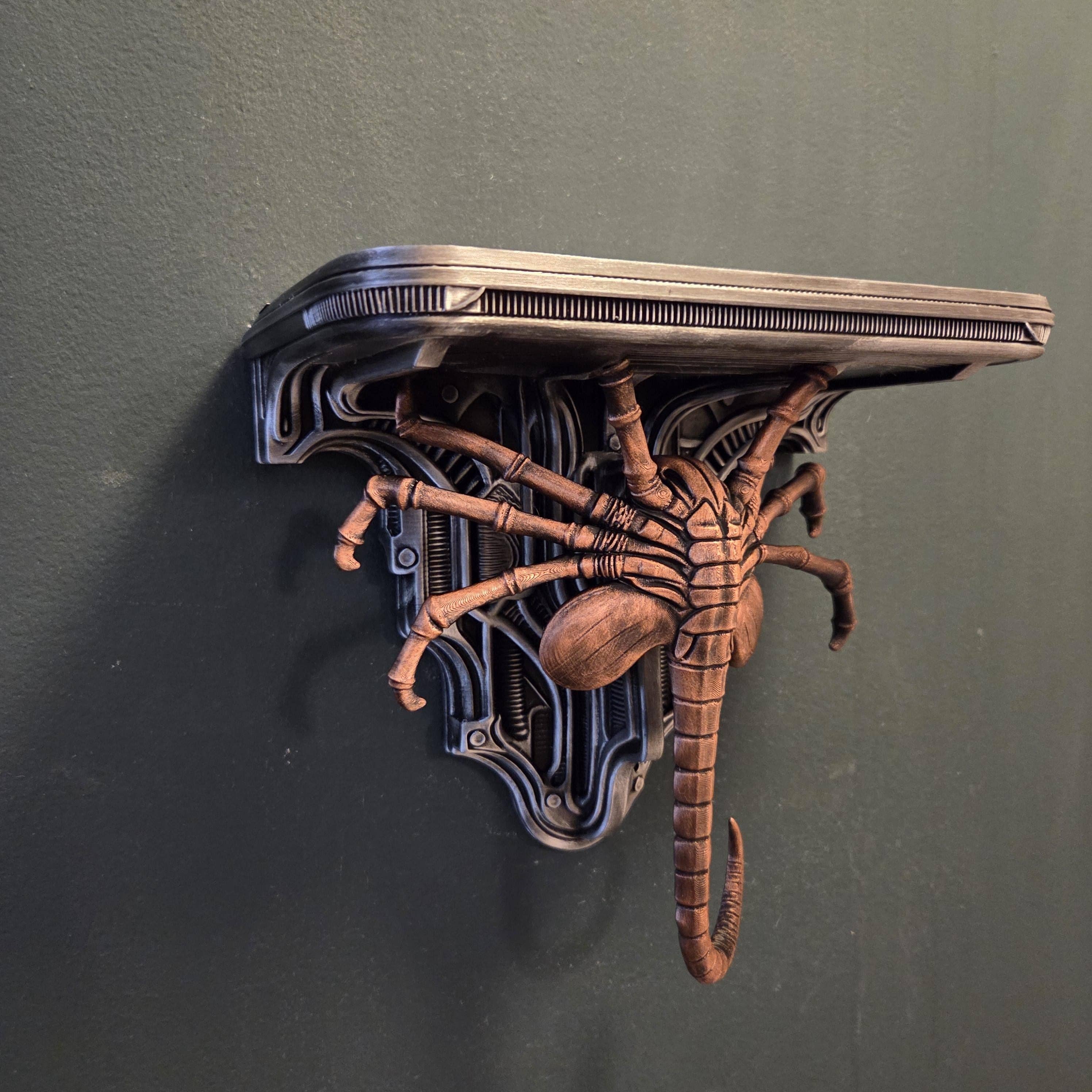 Facehugger xenomorph væghylde