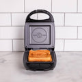 Pokemon Sandwich Maker – Pokéball Design