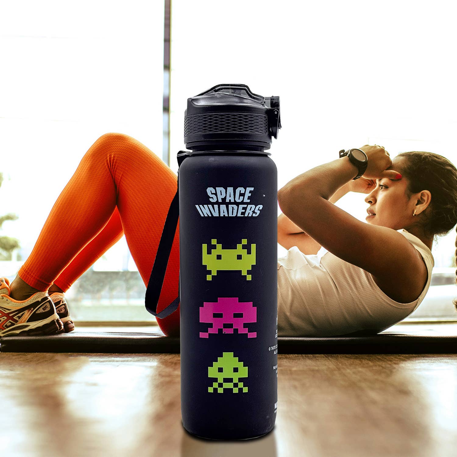 Space Invaders Vandflaske – 1 Liter med Tidsmarkering