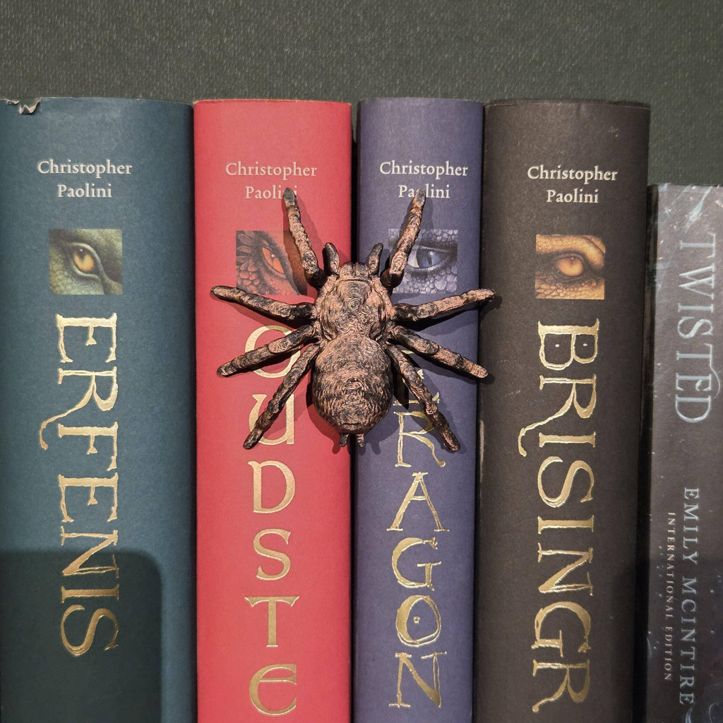 Edderkop Spinehugger bogreolsfigur