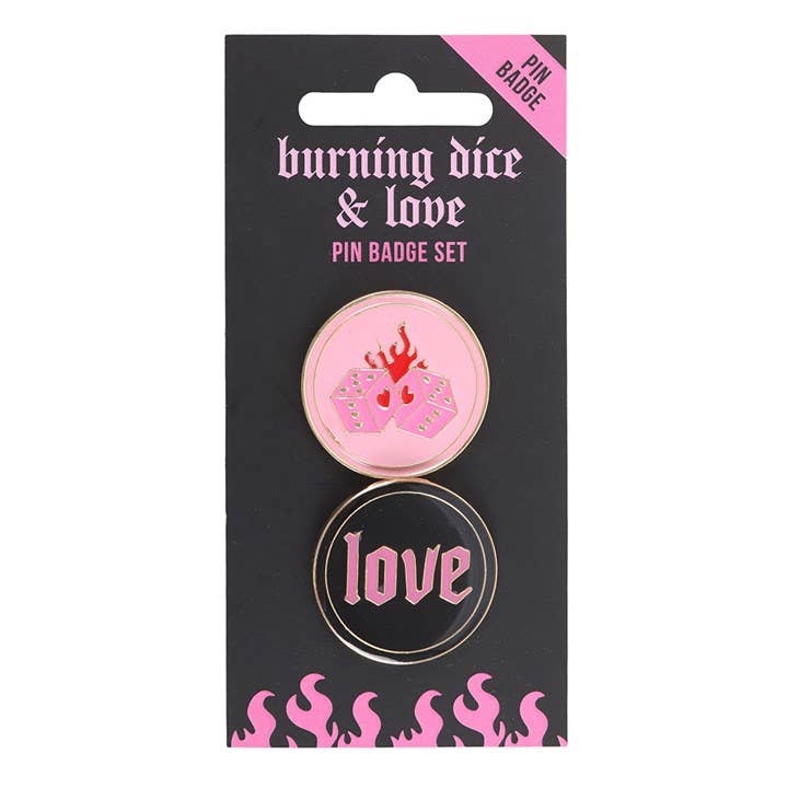 Flaming dice og love pin badge sæt