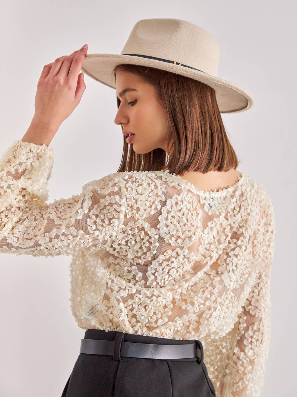 CHOKLATE PARIS - Bluse med teksturerede rosetter