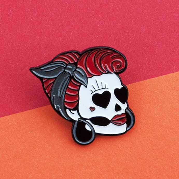Poulettes Sisters – Skull Poulette pin